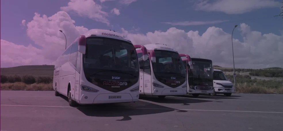 Autocar de Autocares Alcántara en Córdoba